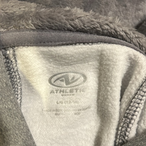 Athletic Works long sleeve hoodie - Picture 3 of 5